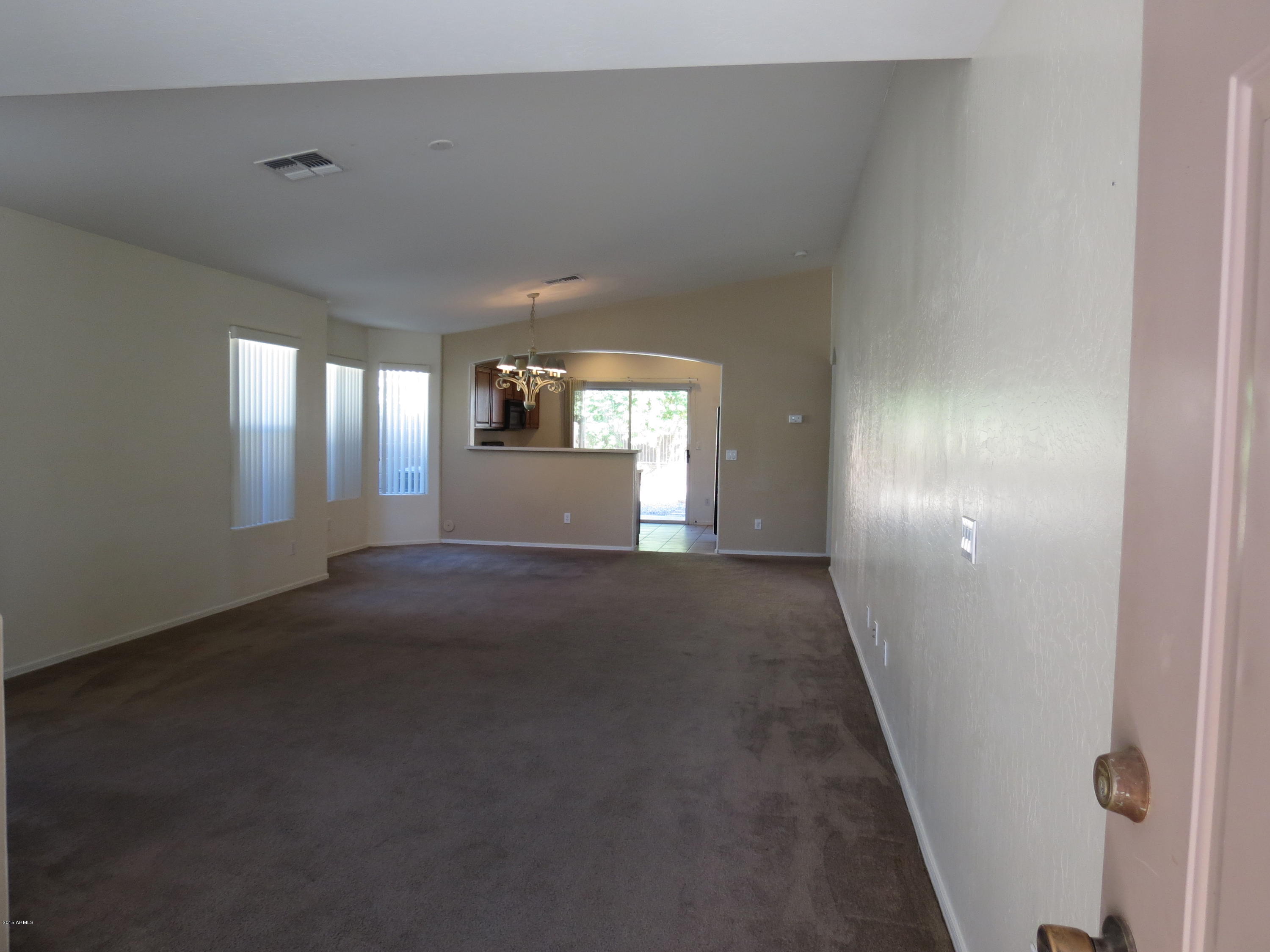 9540 West Heber Road Tolleson, AZ 85353 - Photo 4 of 34 2015-09-24 08.55.58