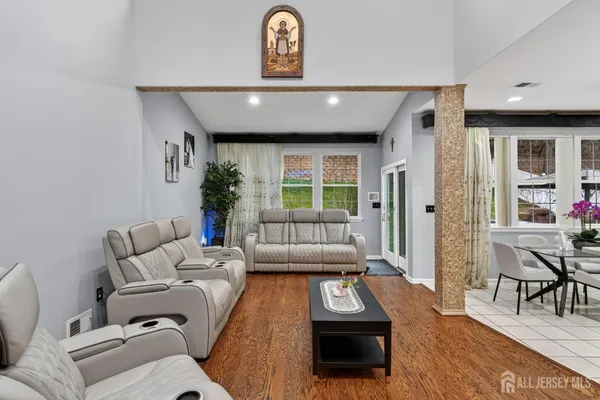 $939,999 | 351 Wedgewood Road, Morganville, NJ 07751