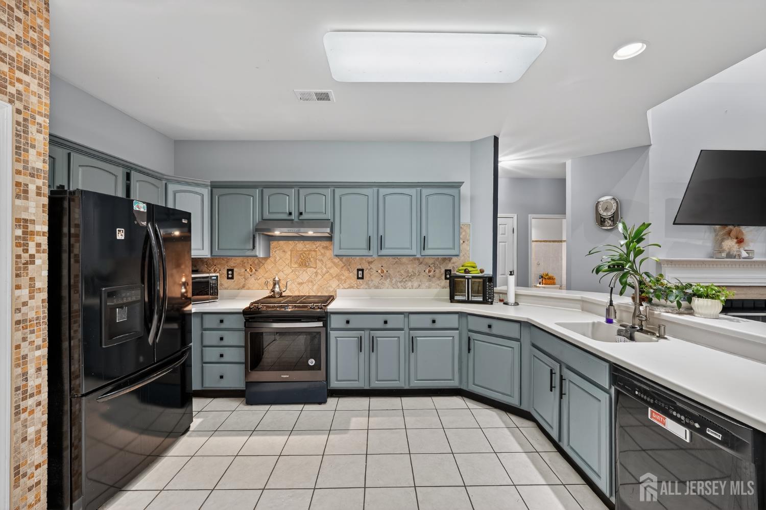 351 Wedgewood Road Morganville, NJ 07751 - Photo 48 of 74