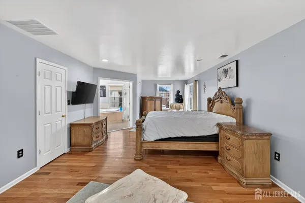 $939,999 | 351 Wedgewood Road, Morganville, NJ 07751