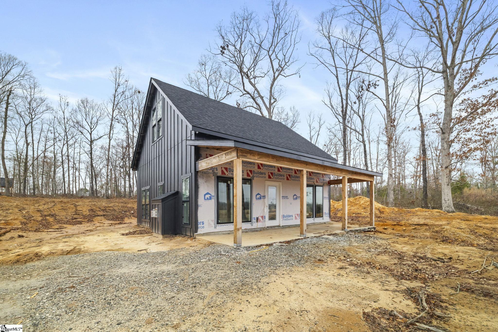 398 Fowler Road Campobello, SC 29322 - Photo 2 of 26