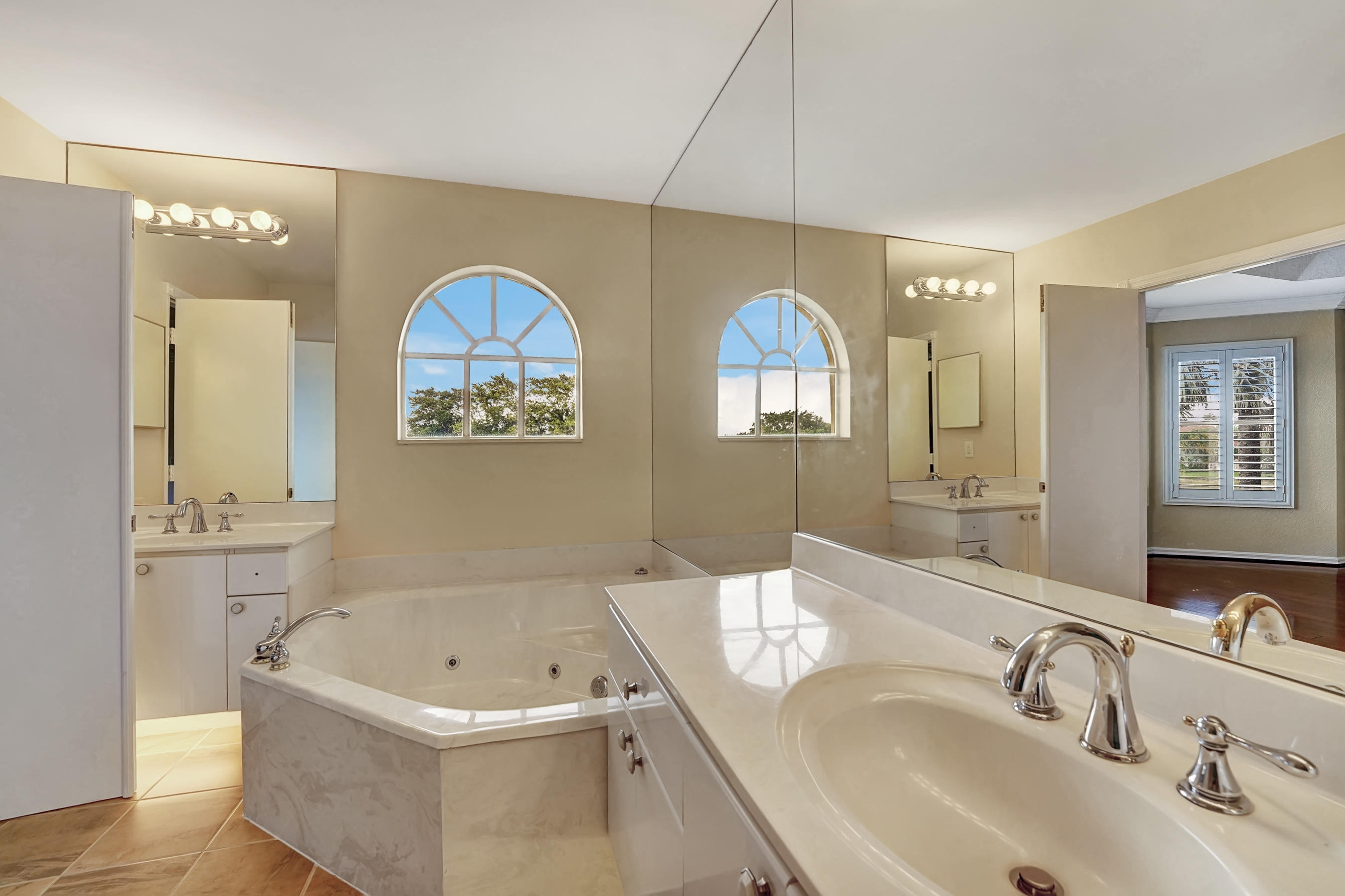 18672 Sea Turtle Lane Boca Raton, FL 33498 - Photo 28 of 46 DSC05046