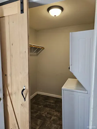 $1,000,000 | 331 South Warren Street, Unit ABC, Bishop, CA 93514