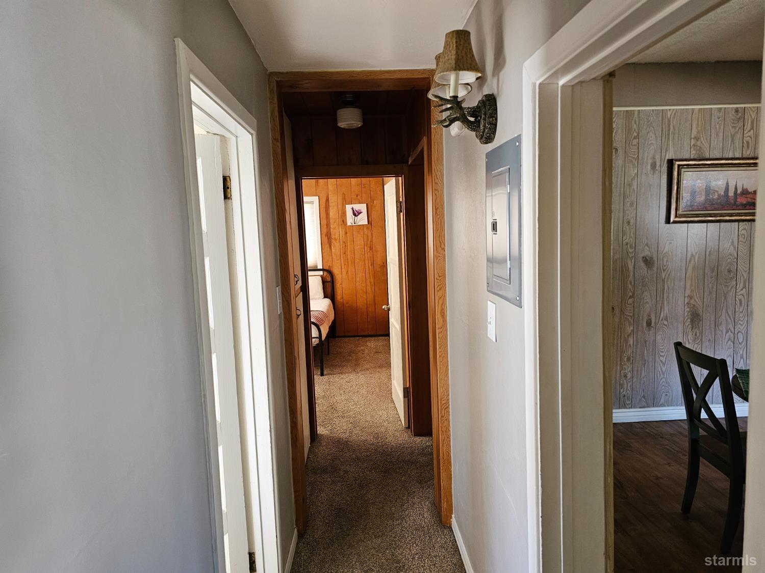 331 South Warren Street, Unit ABC Bishop, CA 93514 - Photo 9 of 38 331 A hallway