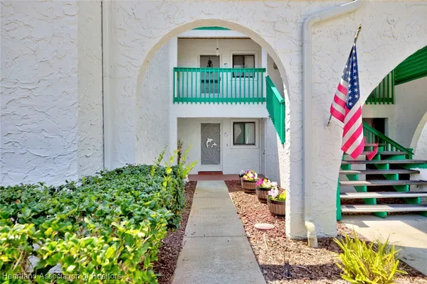 $128,000 | 4729 Casablanca Circle, Unit C2, Sebring, FL 33870