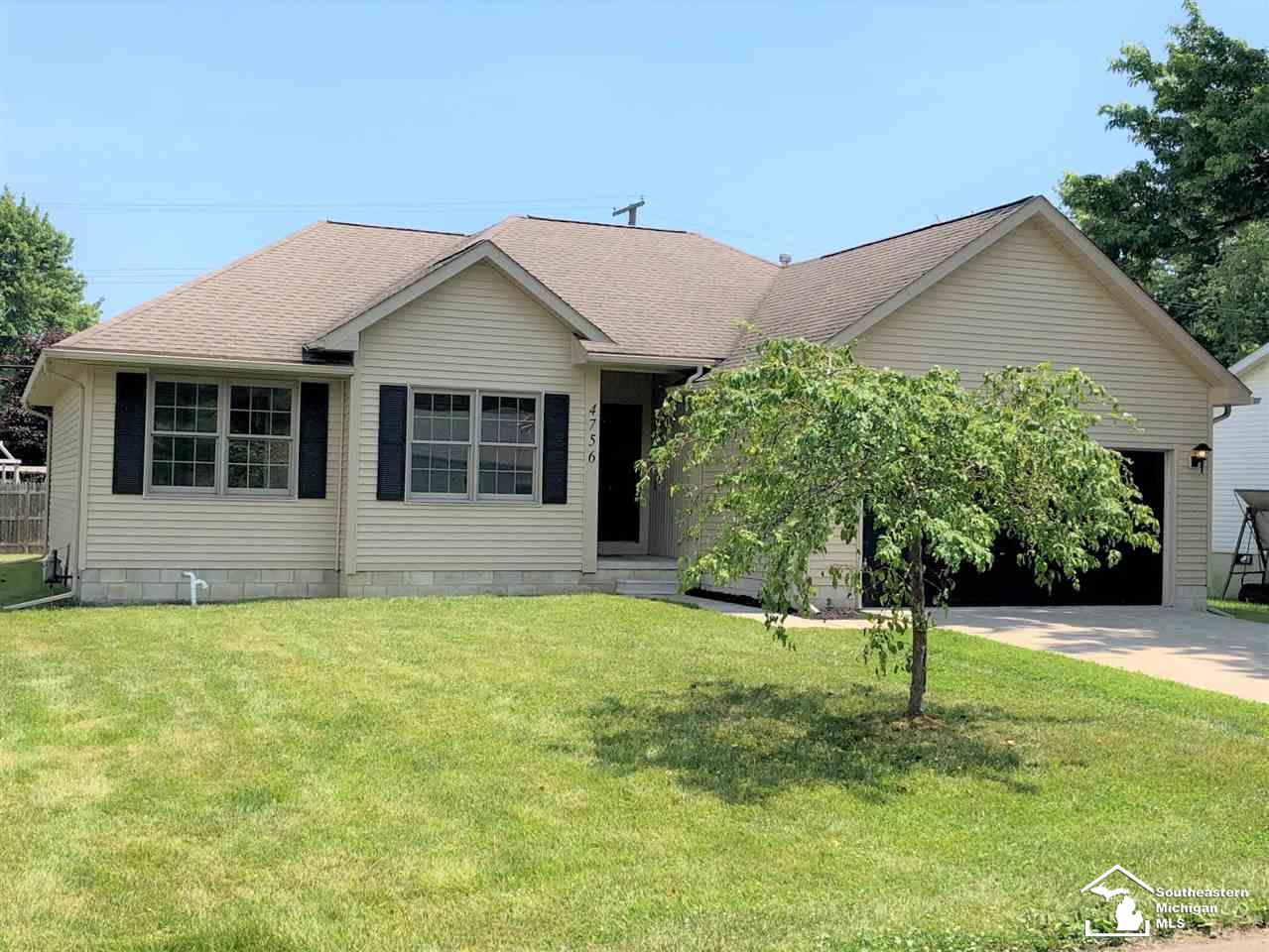 4756 Sycamore Road Newport, MI 48166 - Photo 1 of 21 31385550.JPG