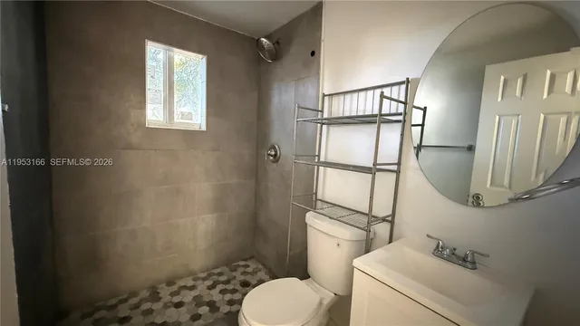 $1,700 | 7600 Dickens Avenue, Unit 4, Miami Beach, FL 33141