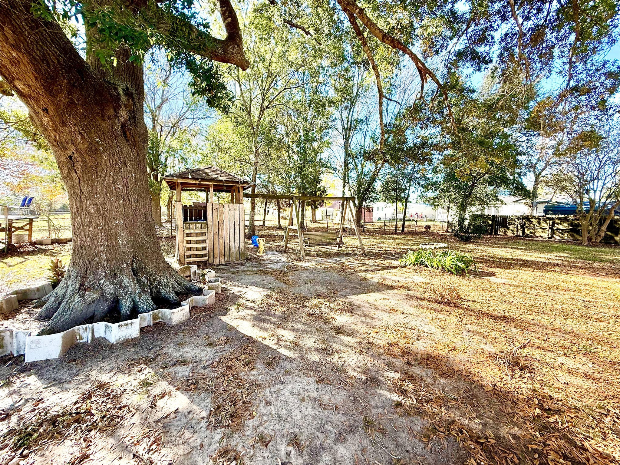 509 Franzen Road Winnie, TX 77665 - Photo 18 of 27