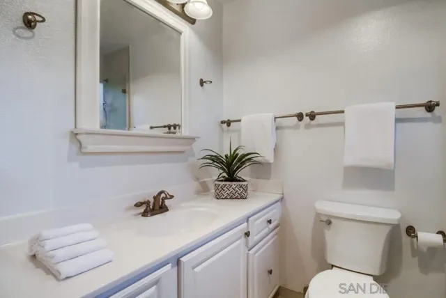 $970,000 | 5664 Menorca Drive, San Diego, CA 92124