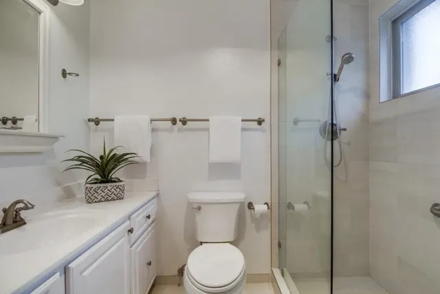 $970,000 | 5664 Menorca Drive, San Diego, CA 92124