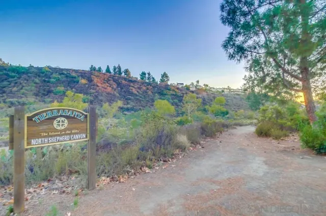 $970,000 | 5664 Menorca Drive, San Diego, CA 92124