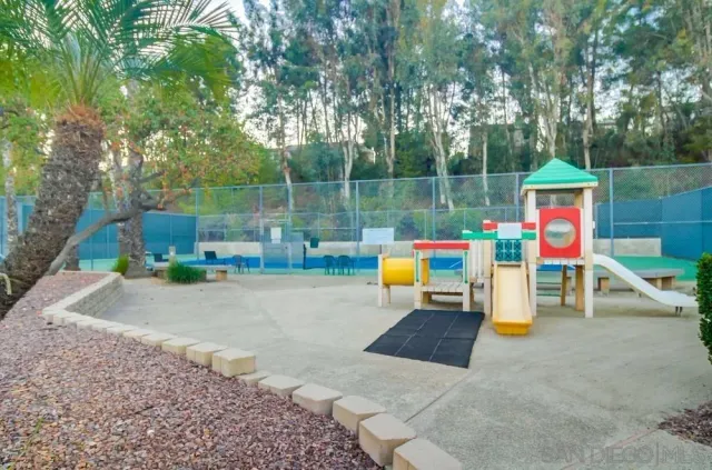 $970,000 | 5664 Menorca Drive, San Diego, CA 92124