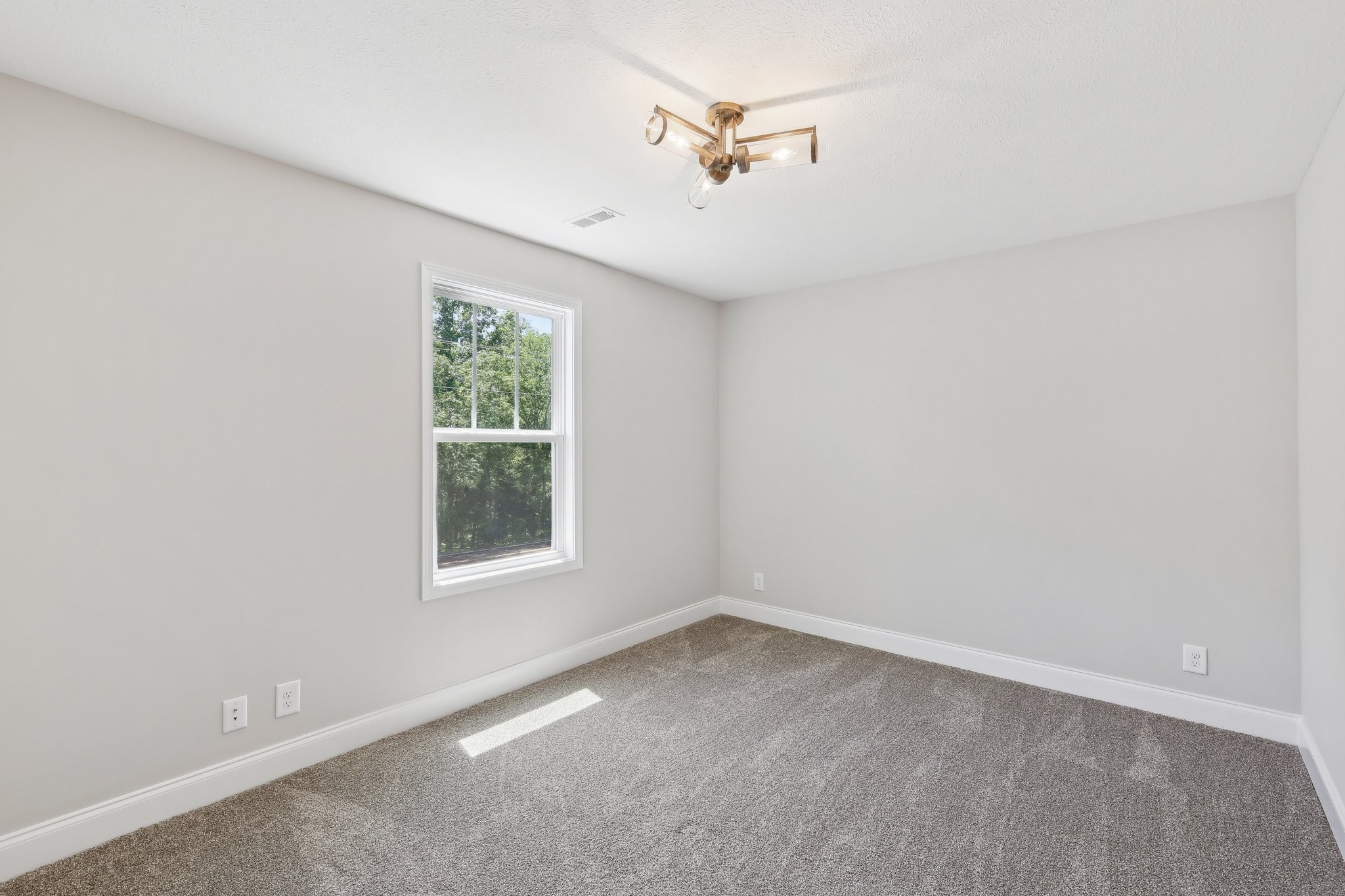 1373 Southside Road Southside, TN 37171 - Photo 35 of 56 an empty room with a window