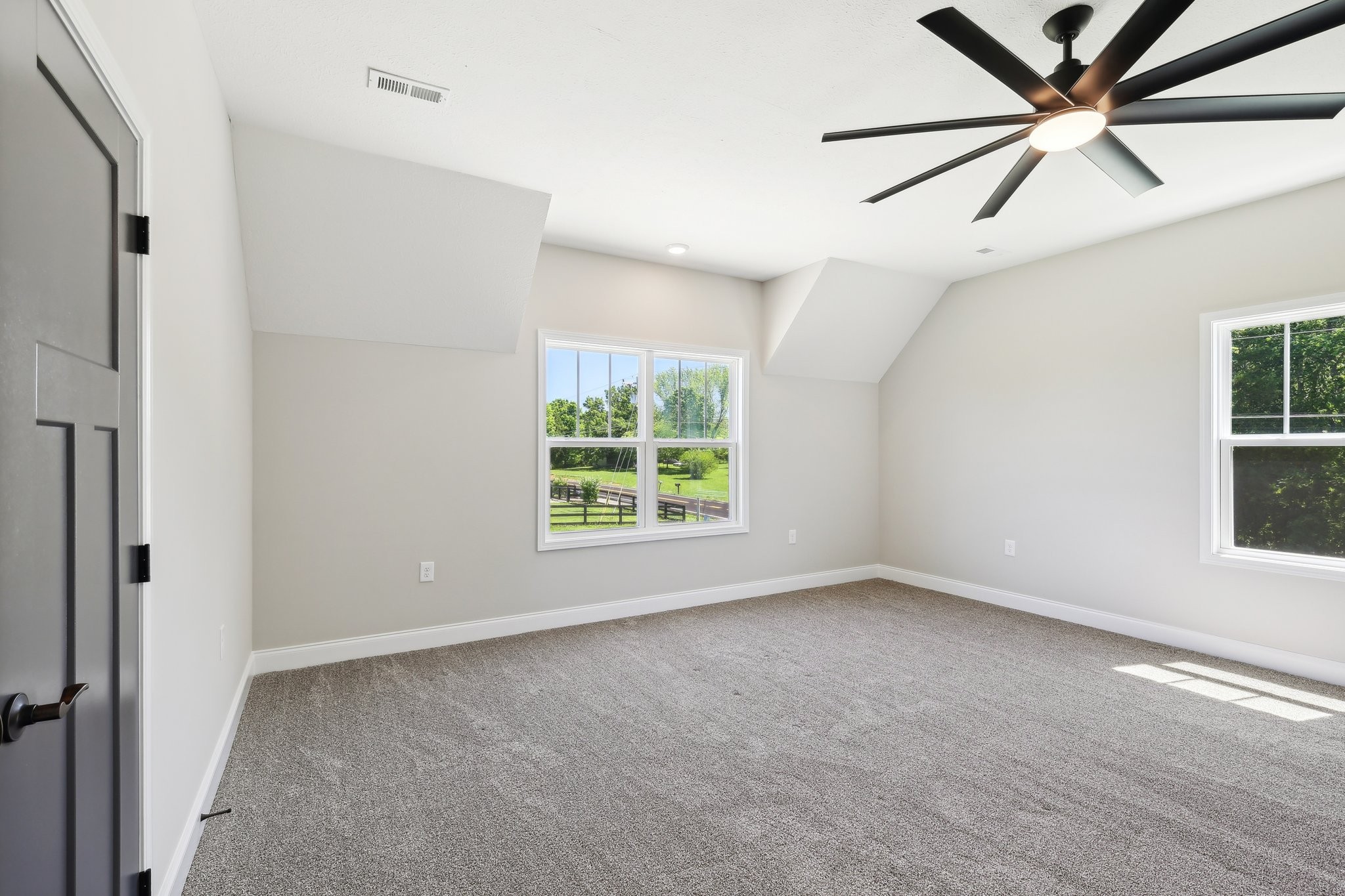 1373 Southside Road Southside, TN 37171 - Photo 37 of 56 a view of room with a ceiling fan and window