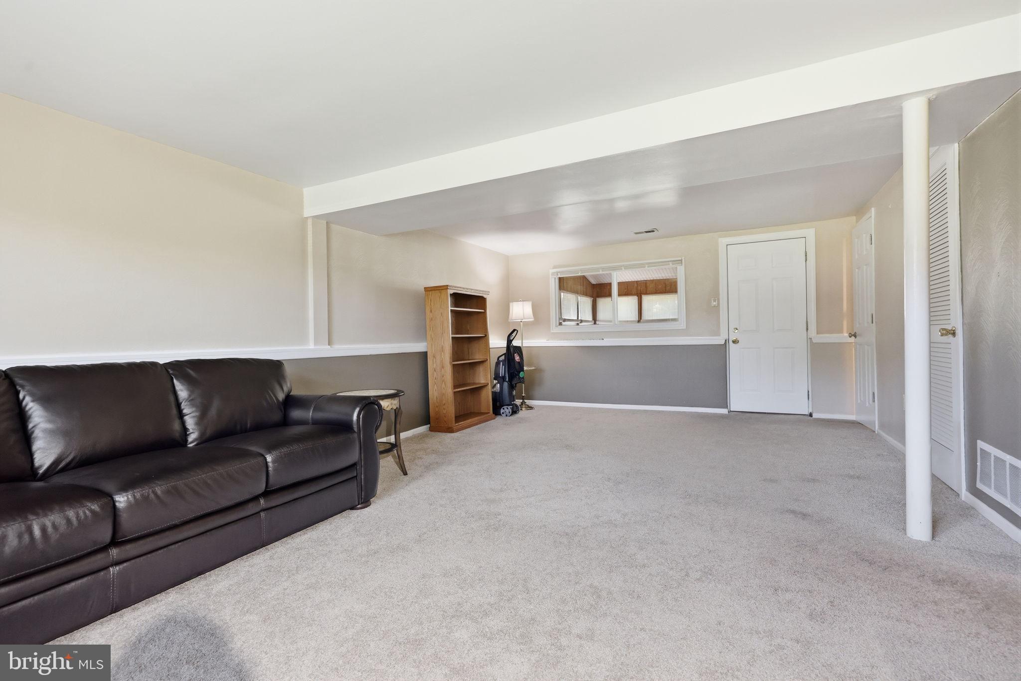 1320 Nevarc Road Warminster, PA 18974 - Photo 22 of 34