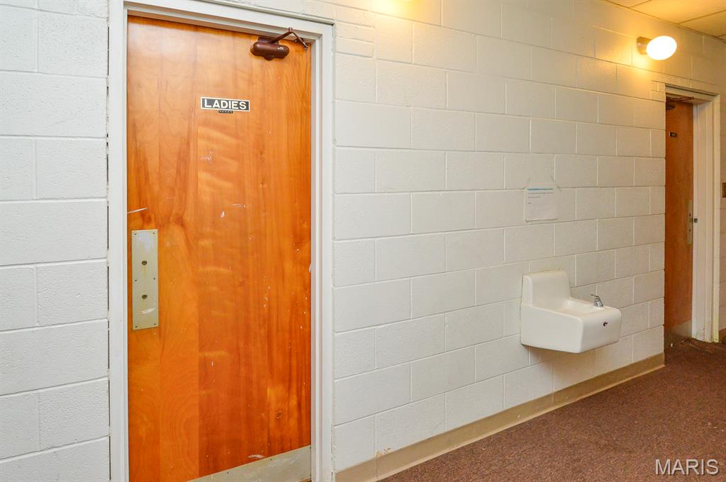 2904 Maryville Road Granite City, IL 62040 - Photo 29 of 45