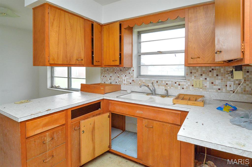 2904 Maryville Road Granite City, IL 62040 - Photo 37 of 45