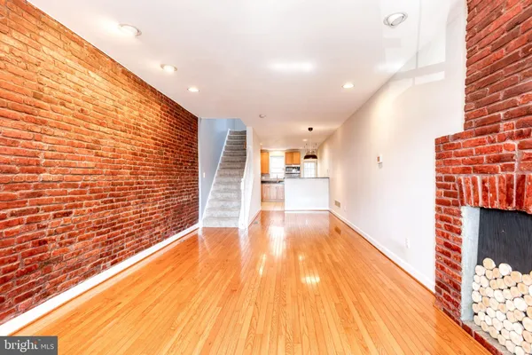 $2,500 | 3638 Keswick Road, Baltimore, MD 21211