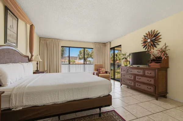 $285,000 | 520 North Richard Jackson Boulevard, Unit 2607, Panama City Beach, FL 32407