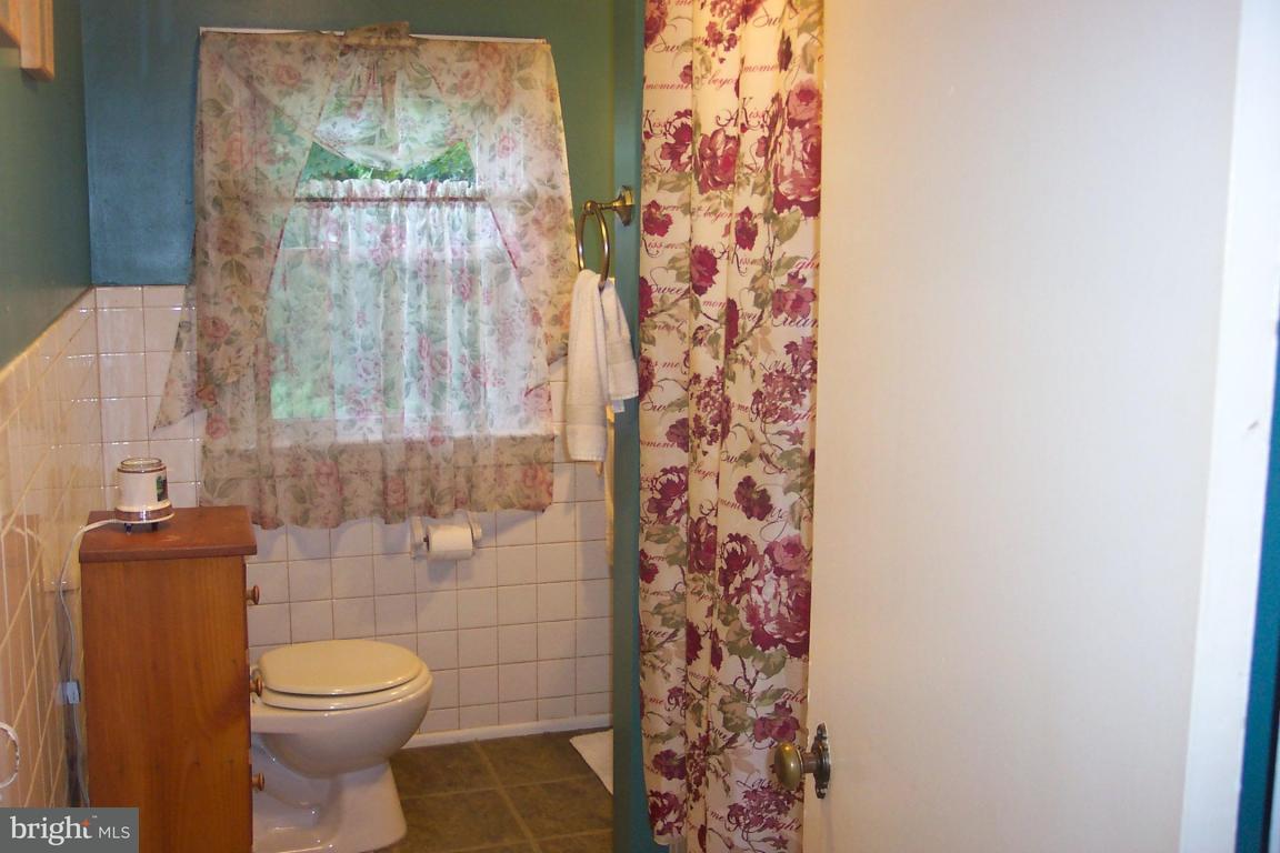 1726 Conard Road Lancaster, PA 17602 - Photo 16 of 17 Gallery Image 16