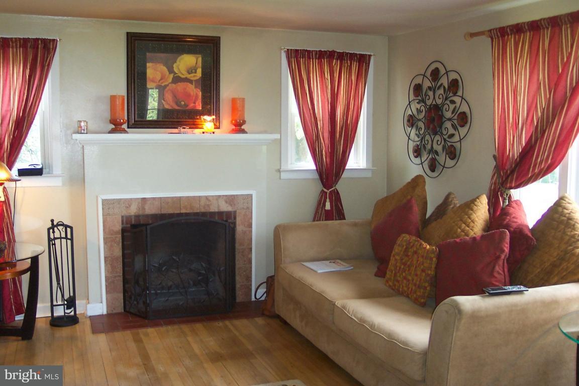 1726 Conard Road Lancaster, PA 17602 - Photo 5 of 17 Gallery Image 5