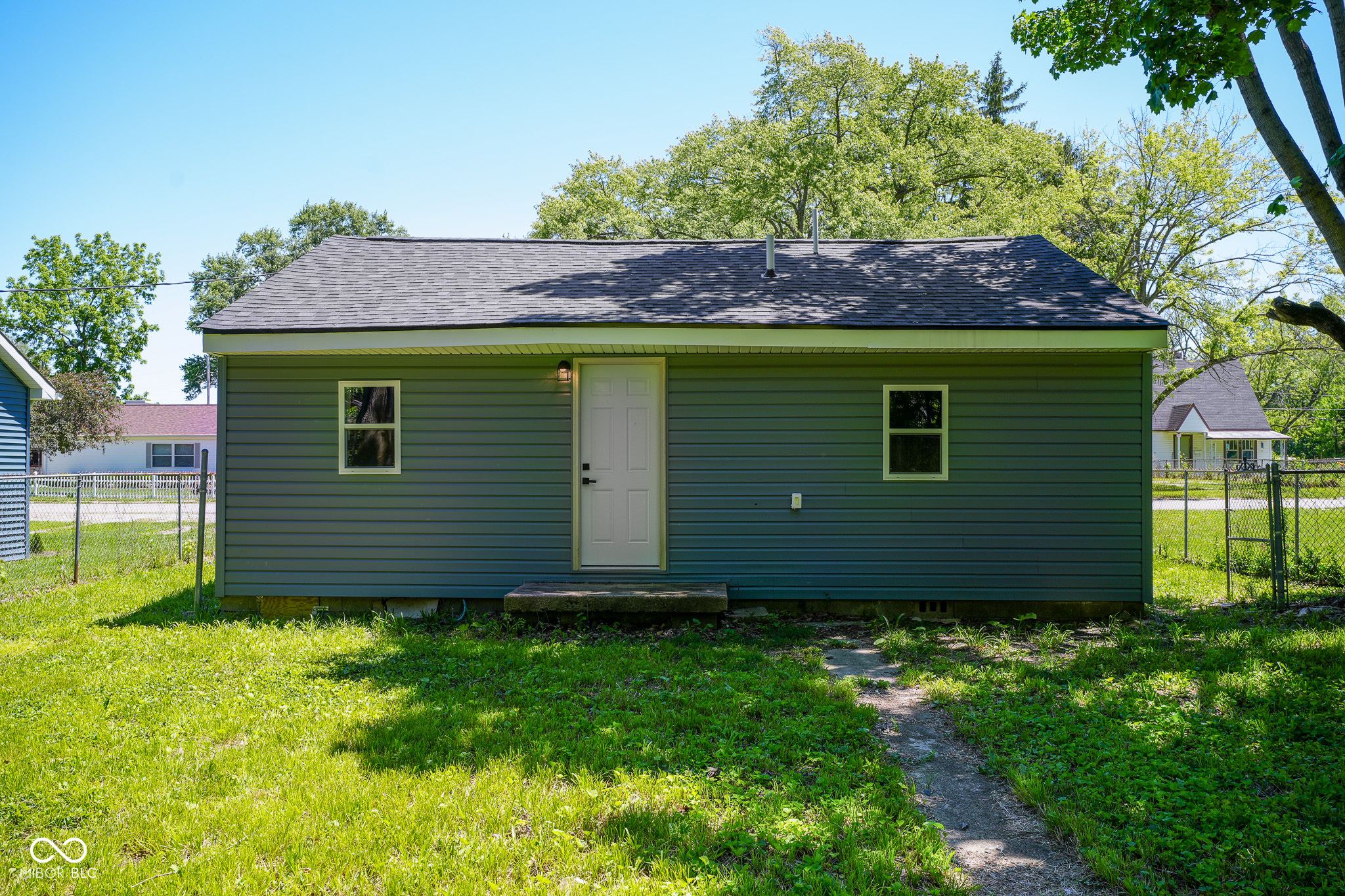 1815 Fulton Street Anderson, IN 46016 - Photo 2 of 12