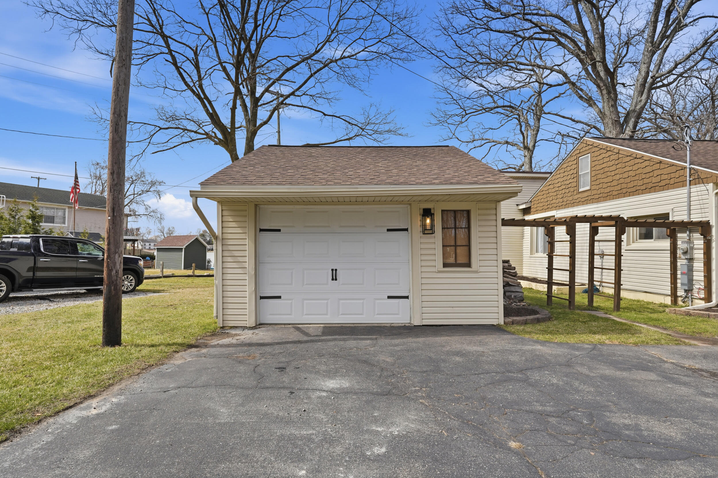 1700 South Hughes Road Brighton, MI 48114 - Photo 33 of 46 1700 s hughes rd-32