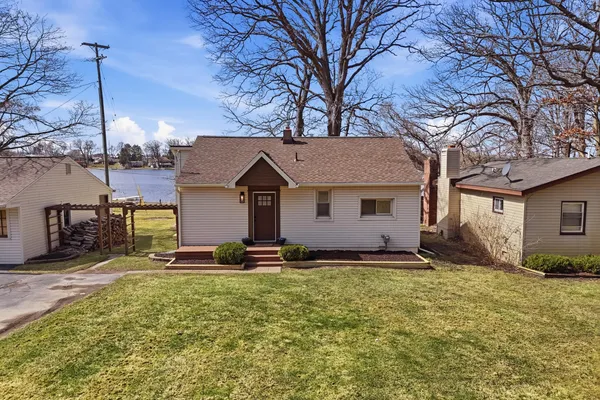 $435,000 | 1700 South Hughes Road, Brighton, MI 48114