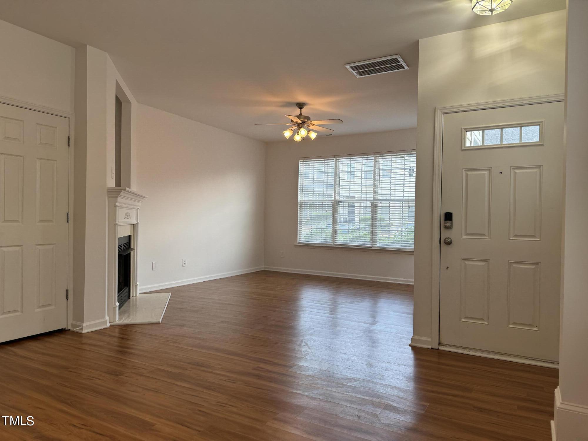 8227 City Loft Court Raleigh, NC 27613 - Photo 6 of 33 Entry View