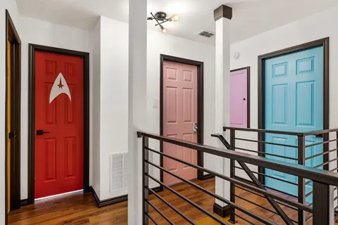 $535,000 | 4210 Edgeview Court, Grand Prairie, TX 75052