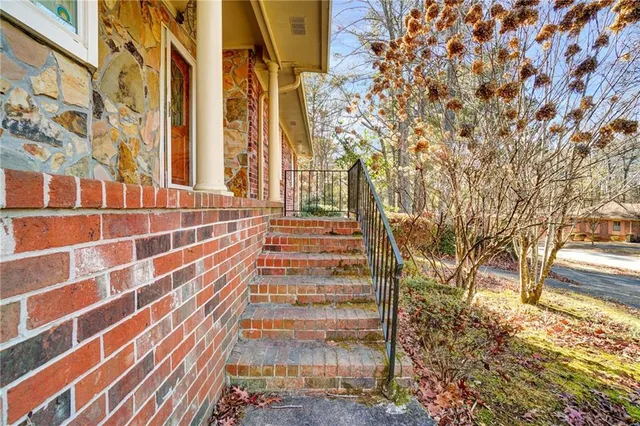 $3,800 | 648 Cativo Drive Southwest, Atlanta, GA 30311