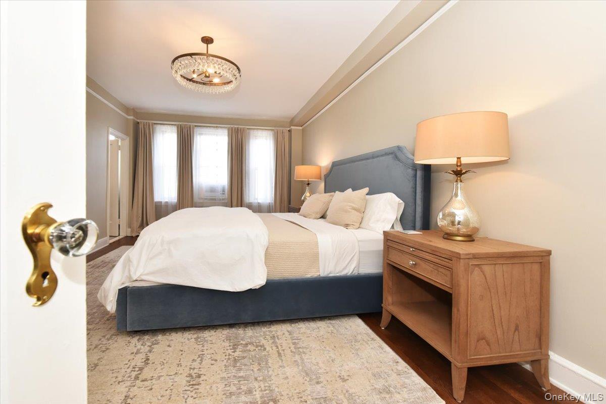 8 Barstow Road, Unit 6D Great Neck, NY 11021 - Photo 23 of 41 Bedroom