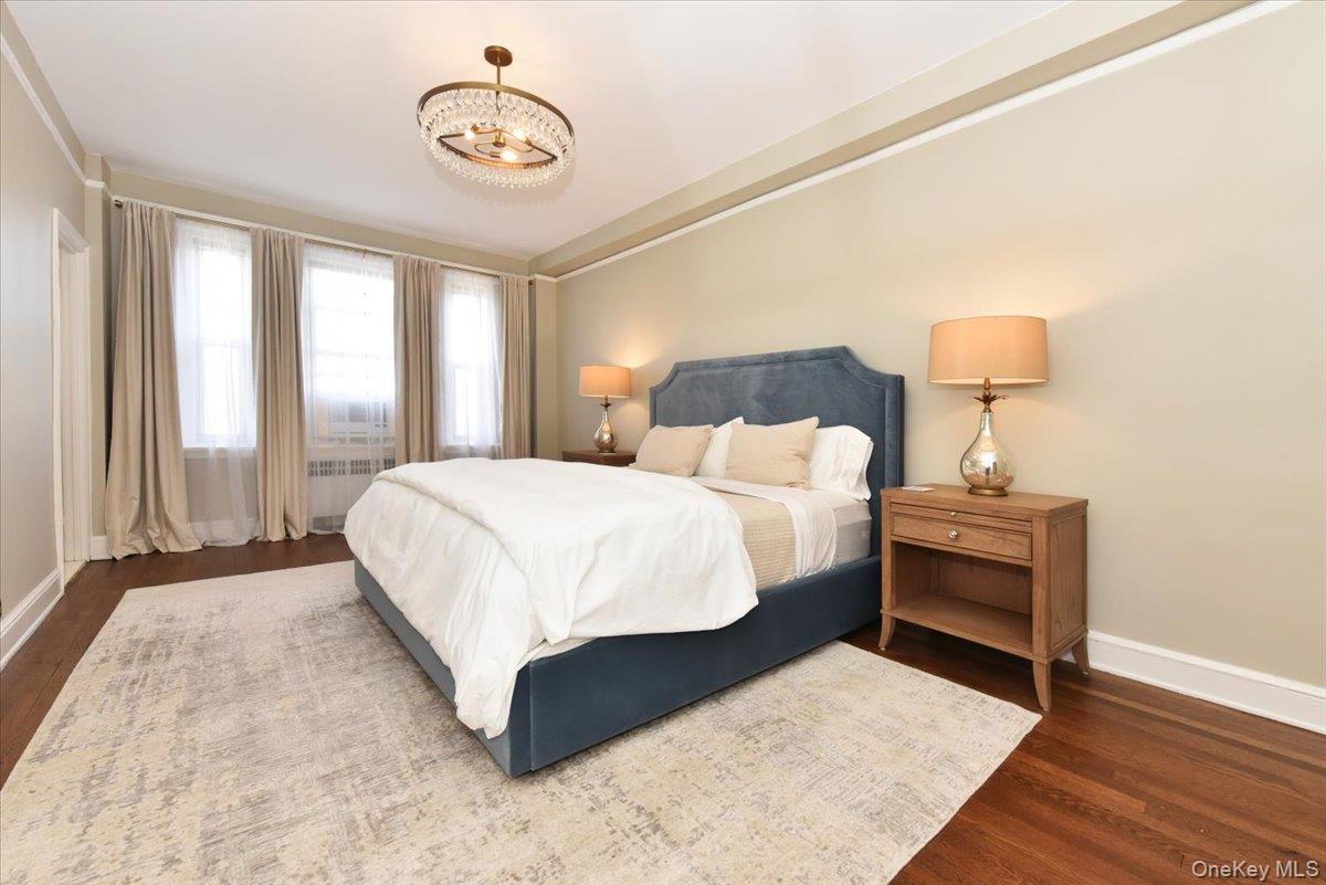 8 Barstow Road, Unit 6D Great Neck, NY 11021 - Photo 25 of 41 Bedroom