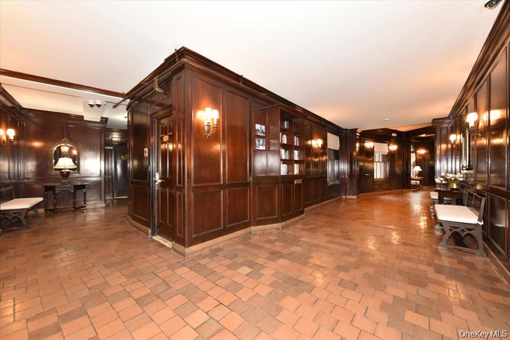 8 Barstow Road, Unit 6D Great Neck, NY 11021 - Photo 35 of 41 Lobby