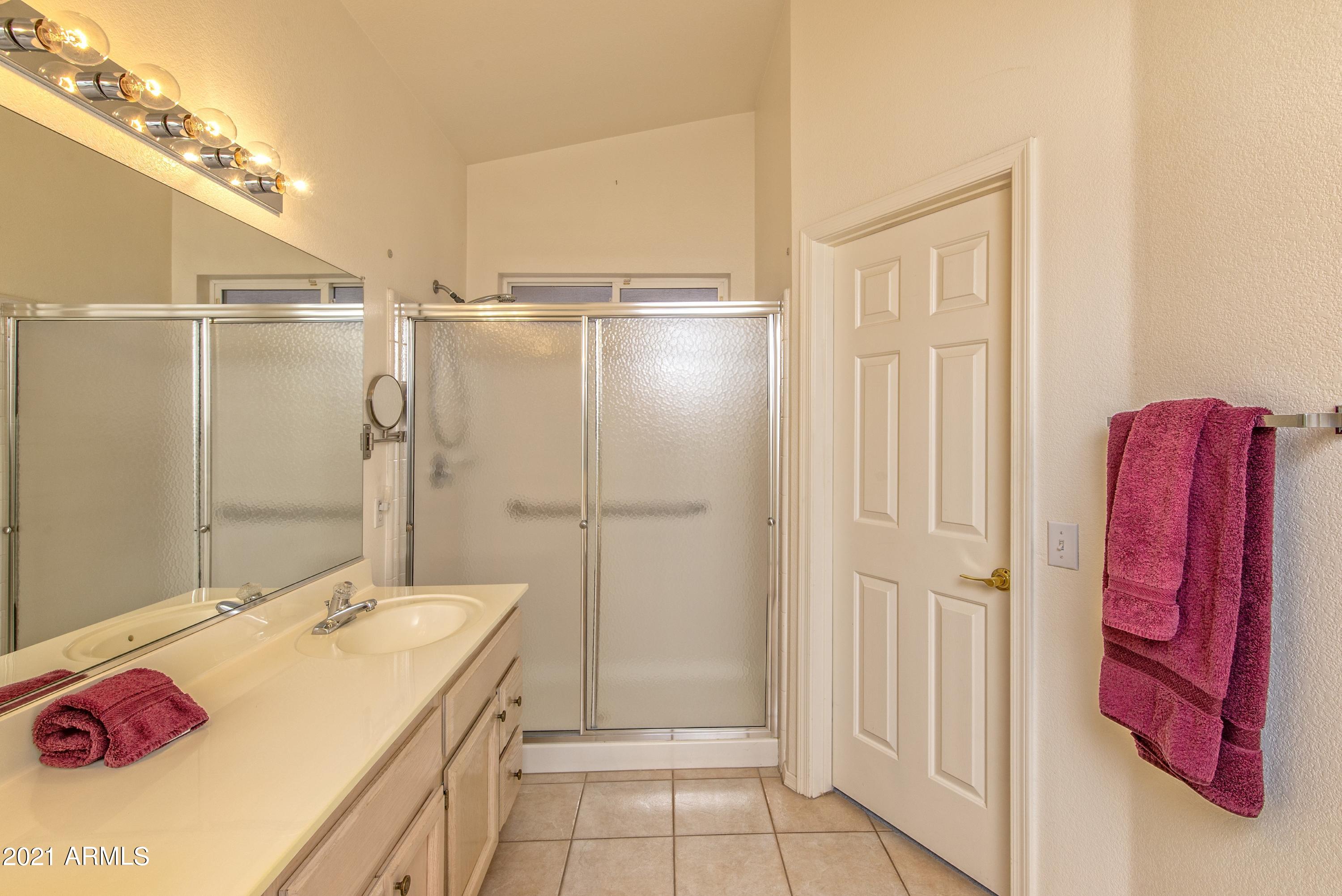 15561 Piccadilly Road Goodyear, AZ 85395 - Photo 17 of 22 017_Master Bath