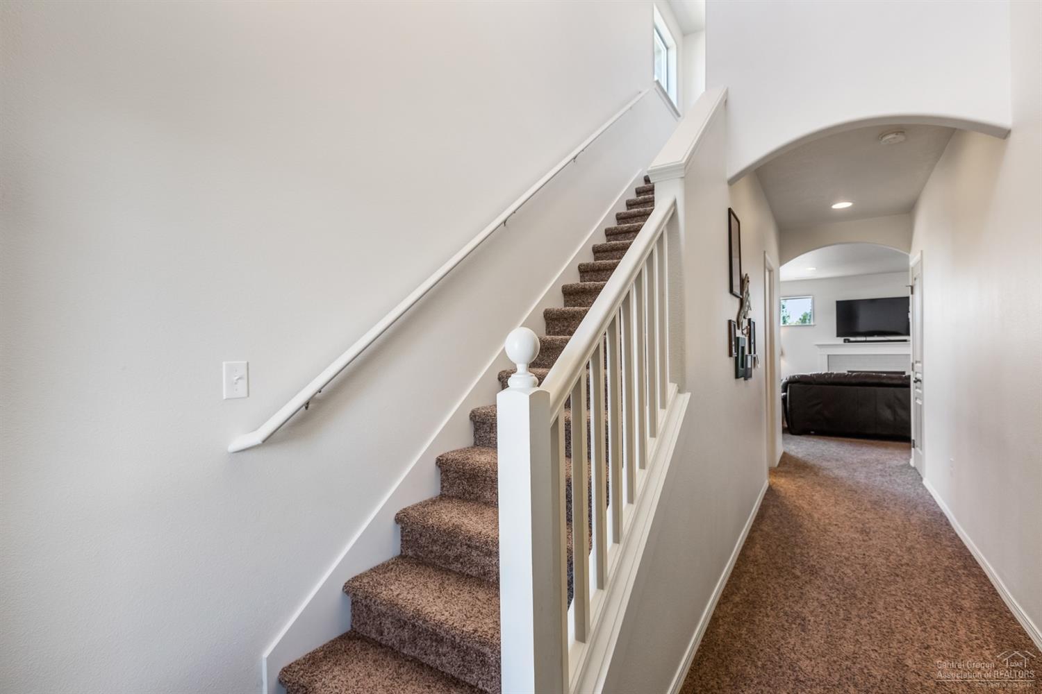 1706 Southwest 36th Street Redmond, OR 97756 - Photo 3 of 24 Additional Photo