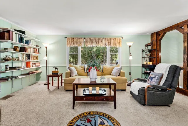 $510,000 | 37 Baboosic Lake Road, Amherst, NH 03031