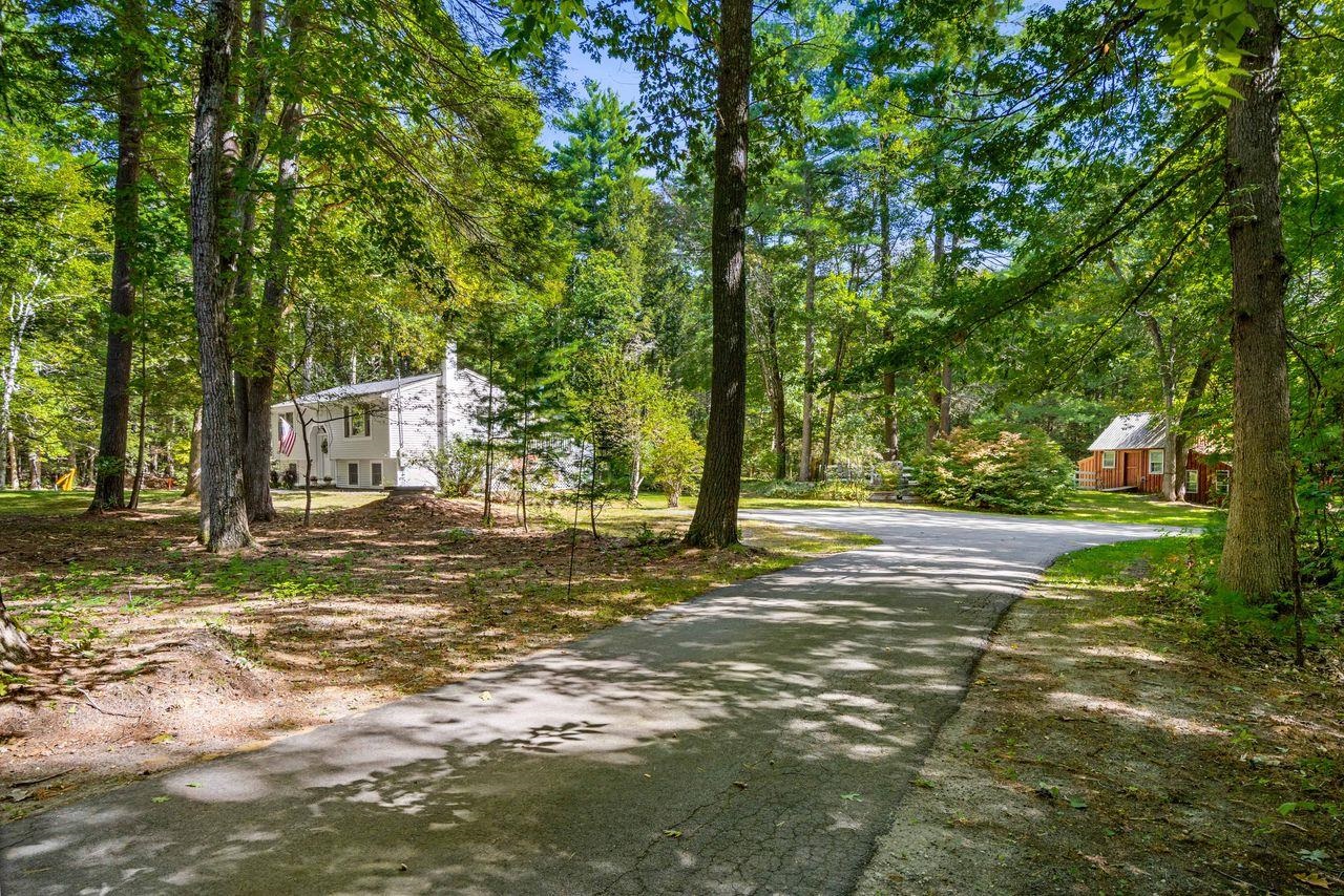 37 Baboosic Lake Road Amherst, NH 03031 - Photo 28 of 47