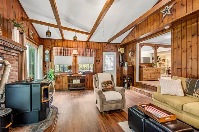 $510,000 | 37 Baboosic Lake Road, Amherst, NH 03031