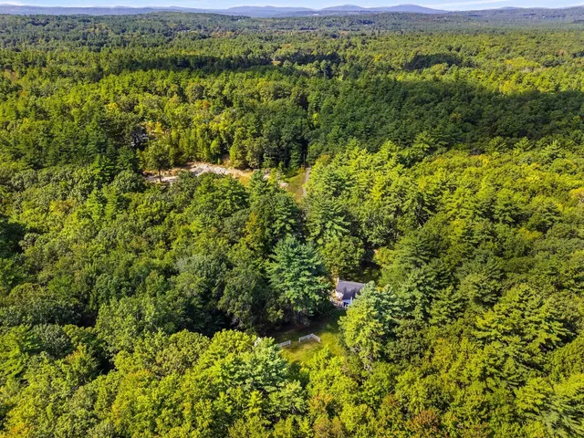 $510,000 | 37 Baboosic Lake Road, Amherst, NH 03031