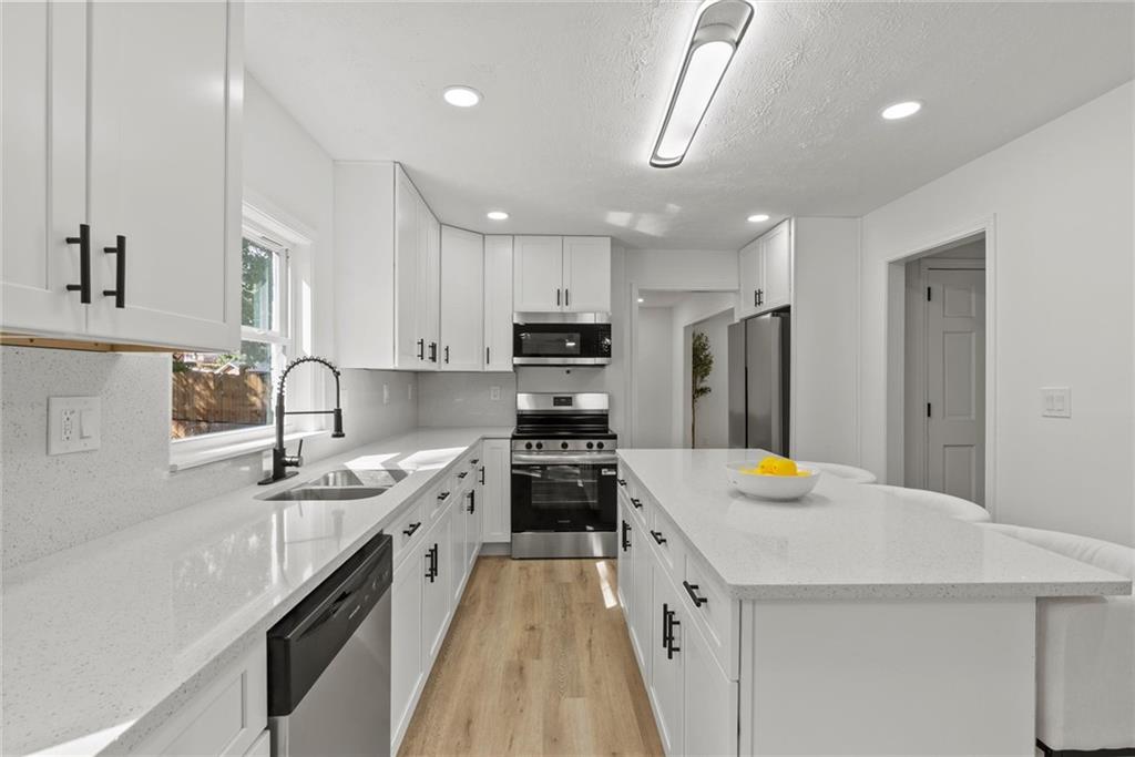 2219 Riverbrook Road Decatur, GA 30035 - Photo 15 of 40