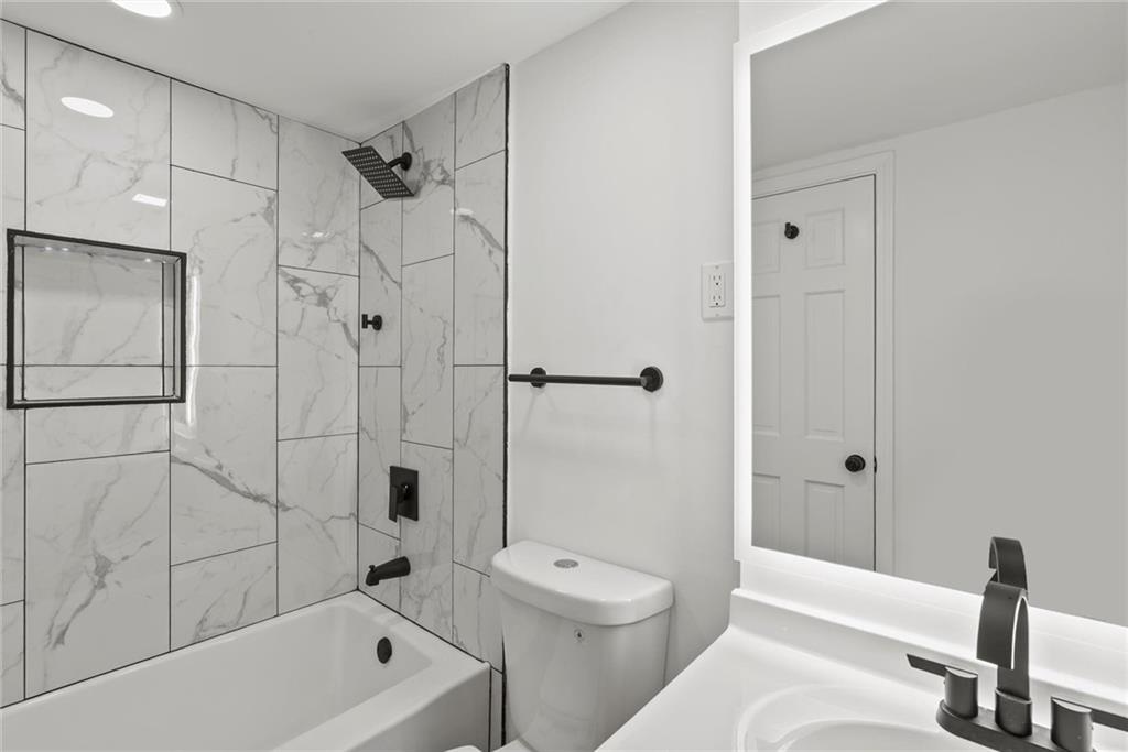 2219 Riverbrook Road Decatur, GA 30035 - Photo 22 of 40