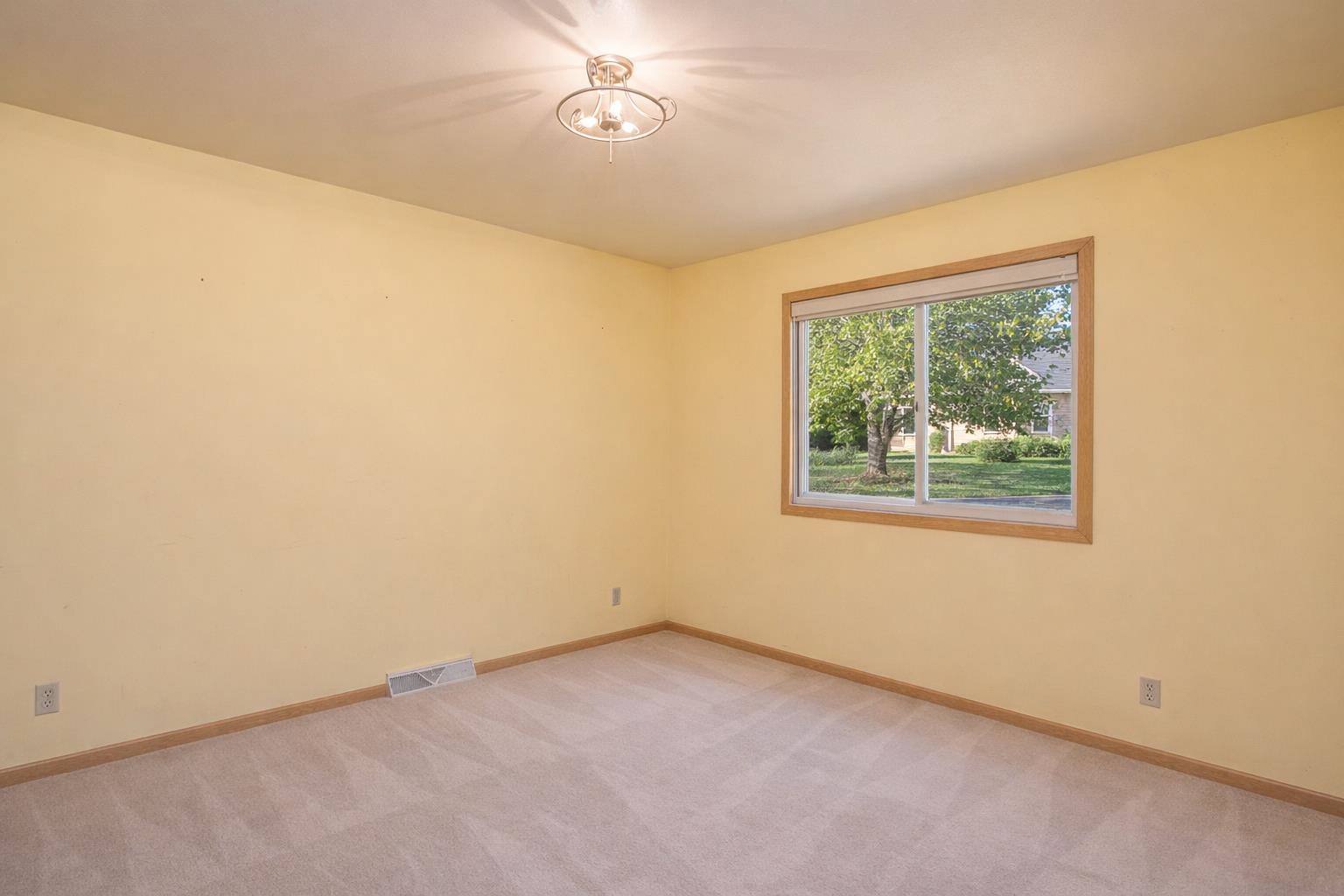 N6677 37th Avenue Fremont, WI 54940 - Photo 23 of 31