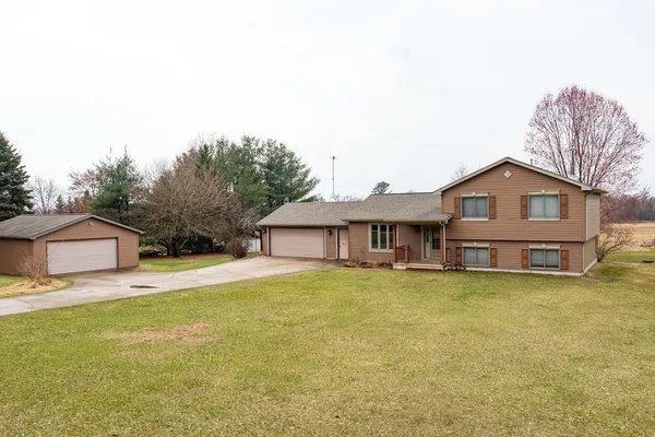 $314,900 | N6677 37th Avenue, Fremont, WI 54940