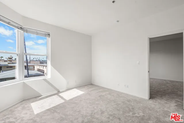 $625,000 | 620 South Gramercy Place, Unit 301, Los Angeles, CA 90010