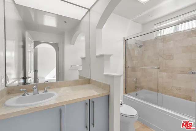 $625,000 | 620 South Gramercy Place, Unit 301, Los Angeles, CA 90010