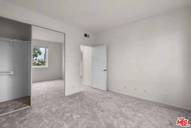 $625,000 | 620 South Gramercy Place, Unit 301, Los Angeles, CA 90010