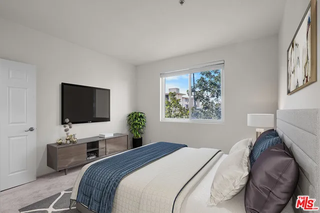 $625,000 | 620 South Gramercy Place, Unit 301, Los Angeles, CA 90010