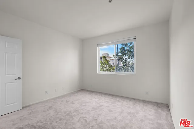 $625,000 | 620 South Gramercy Place, Unit 301, Los Angeles, CA 90010