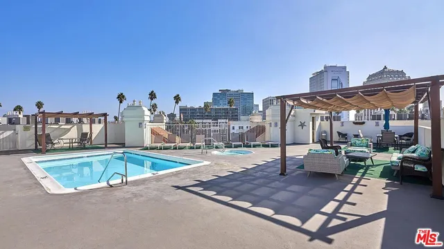 $625,000 | 620 South Gramercy Place, Unit 301, Los Angeles, CA 90010